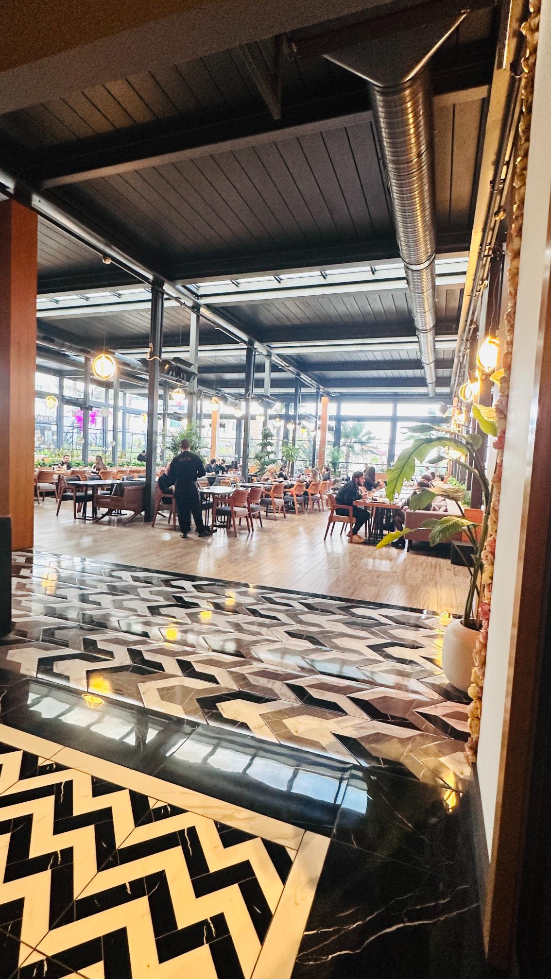 Qulis galeri fotoğrafı