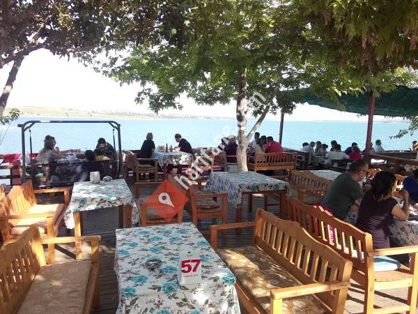 Yağmur Cafe & Restaurant (Göl Manzaralı & Brunch) galeri fotoğrafı